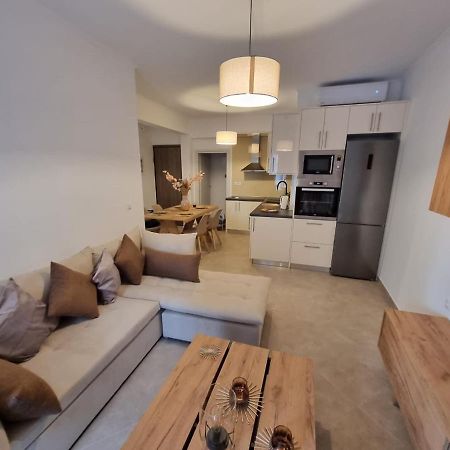 Agora Luxury Apartment 1 루트라키 외부 사진