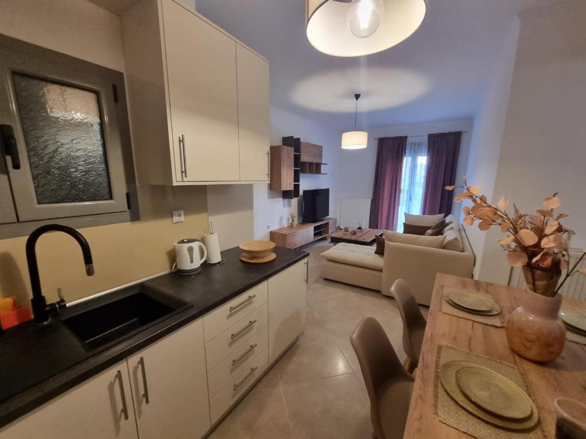 Agora Luxury Apartment 1 루트라키 외부 사진