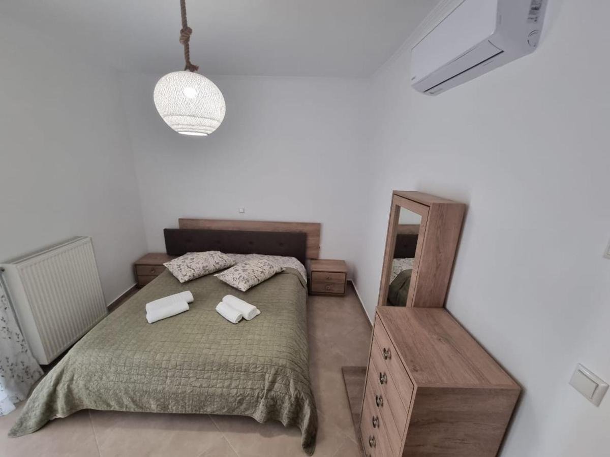 Agora Luxury Apartment 1 루트라키 외부 사진